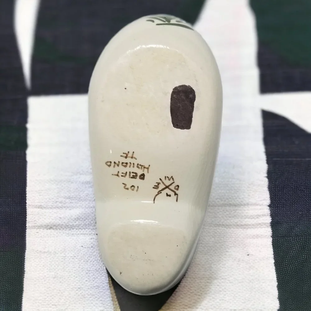 Rare Delft Colorful Clog #102 Hand Painted Holland Scene/Signed Ceramic Shoe - Picture 3 of 10